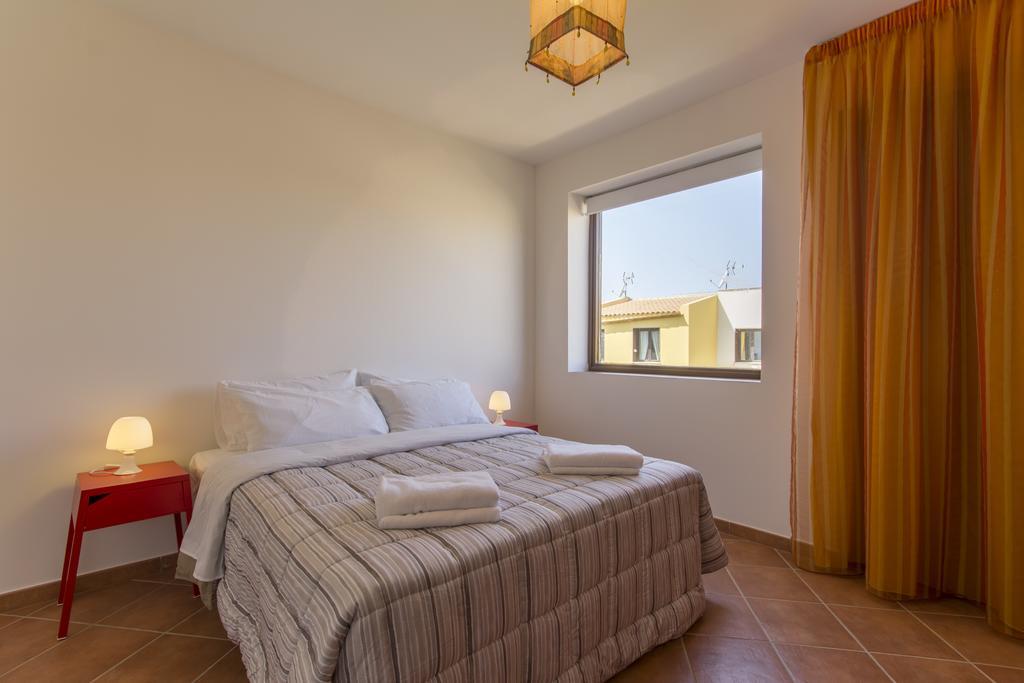 Stagnone Holiday Apartment Бирги Веки Екстериор снимка